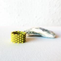 Textured band ring. Yellow grey beaded custom modern jewelry tbteam,