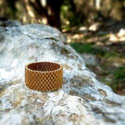 Vintage look custom band ring. Bronze beaded, Mother day gift idea. Natural story